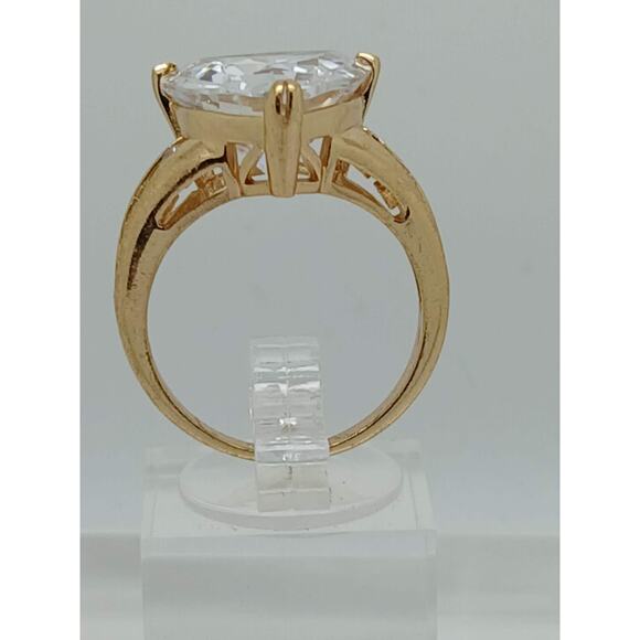 1990's Vintage Bold Trilliant Cut 8 CT Gold EP CZ Simulated Diamond Ring Size 7 - Picture 5 of 9